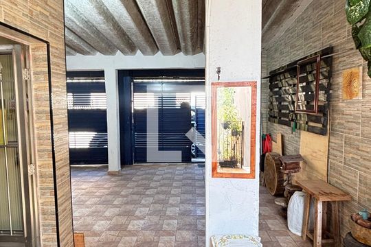 Garagem de casa à venda com 2 quartos, 230m² em Jardim Marek, Santo André