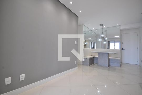 Sala de apartamento para alugar com 2 quartos, 60m² em Vila Gustavo, São Paulo