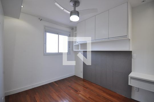 Suíte de apartamento para alugar com 2 quartos, 60m² em Vila Gustavo, São Paulo