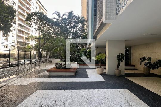 Área comum de apartamento à venda com 3 quartos, 130m² em Jardins, São Paulo