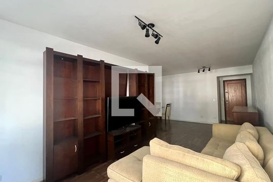 Sala de apartamento à venda com 3 quartos, 130m² em Jardins, São Paulo
