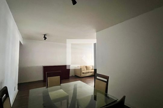 Sala de Jantar de apartamento à venda com 3 quartos, 130m² em Jardins, São Paulo