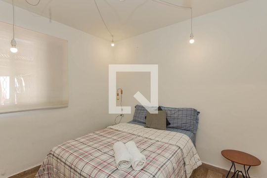 Suíte de apartamento para alugar com 2 quartos, 59m² em Vila Brasílio Machado, São Paulo