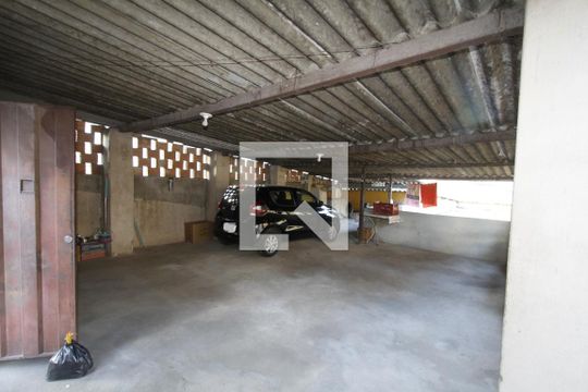 Garagem de casa à venda com 7 quartos, 338m² em Salgado Filho, Belo Horizonte