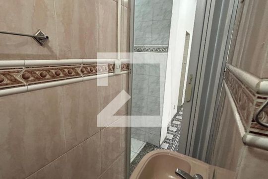 Banheiro de apartamento para alugar com 1 quarto, 40m² em Méier, Rio de Janeiro
