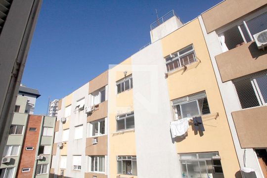 Quarto Vista de apartamento para alugar com 1 quarto, 51m² em Moinhos de Vento, Porto Alegre
