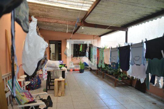 Quintal de casa à venda com 3 quartos, 275m² em Vila Valparaíso, Santo André
