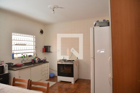 Cozinha de casa à venda com 3 quartos, 275m² em Vila Valparaíso, Santo André