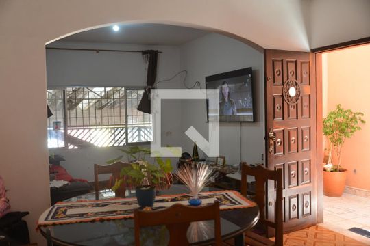 Sala de casa à venda com 3 quartos, 275m² em Vila Valparaíso, Santo André
