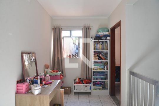 Sala 2 de casa à venda com 3 quartos, 275m² em Vila Valparaíso, Santo André