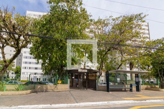 Fachada de apartamento à venda com 2 quartos, 60m² em Vila Lageado, São Paulo