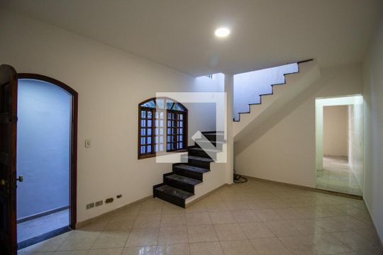 Casa para alugar com 4 quartos, 150m² em Itaim Paulista, São Paulo