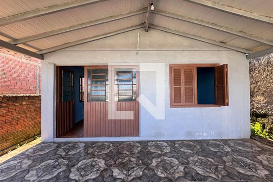 Área comum de casa para alugar com 2 quartos, 100m² em São Miguel, São Leopoldo