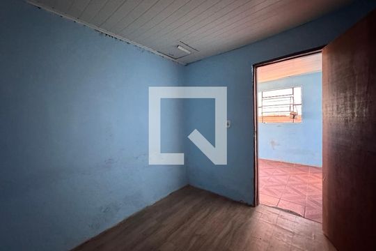 Quarto de casa para alugar com 2 quartos, 100m² em São Miguel, São Leopoldo