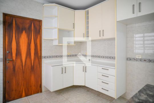 Cozinha de casa à venda com 4 quartos, 220m² em Vila das Merces, São Paulo