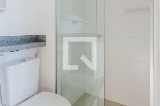Banheiro de apartamento à venda com 1 quarto, 24m² em Vila Mariana, São Paulo