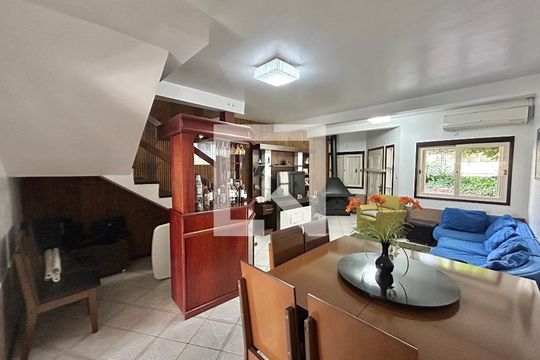 Sala de casa à venda com 3 quartos, 290m² em Jardim America, São Leopoldo