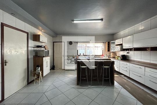 Cozinha de casa à venda com 3 quartos, 290m² em Jardim America, São Leopoldo