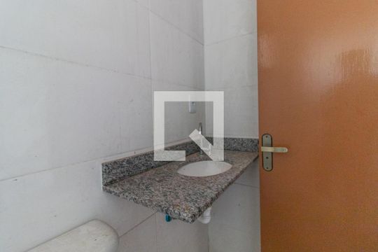 Banheiro Social de casa de condomínio à venda com 2 quartos, 130m² em Ipanema, Porto Alegre