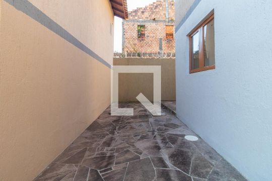 Quintal de casa de condomínio à venda com 2 quartos, 130m² em Ipanema, Porto Alegre