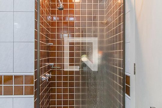 Banheiro da Suíte de apartamento para alugar com 3 quartos, 102m² em Santa Tereza, Porto Alegre