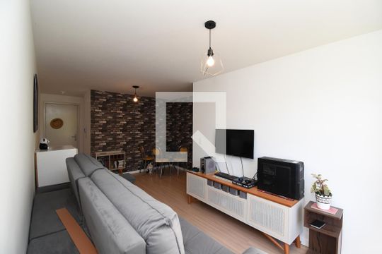 Sala de apartamento à venda com 3 quartos, 59m² em Santa Cândida, Curitiba