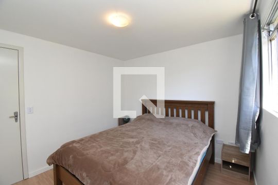 Quarto 2 de apartamento à venda com 3 quartos, 59m² em Santa Cândida, Curitiba