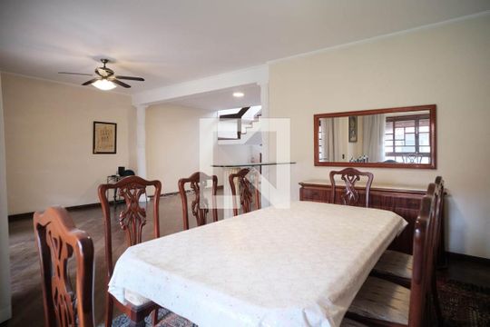 Sala de casa para alugar com 4 quartos, 380m² em Jardim Popular, São Paulo