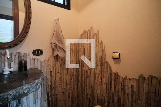 Lavabo de casa para alugar com 4 quartos, 380m² em Jardim Popular, São Paulo
