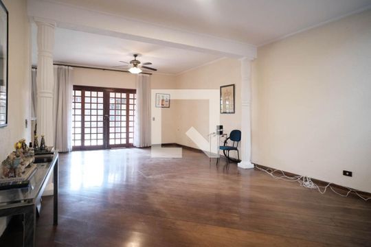 Casa para alugar com 4 quartos, 380m² em Jardim Popular, São Paulo