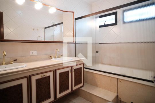 Banheiro Suíte 2 de casa para alugar com 4 quartos, 380m² em Jardim Popular, São Paulo