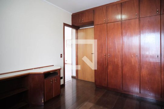 Quarto 1 de casa para alugar com 4 quartos, 380m² em Jardim Popular, São Paulo