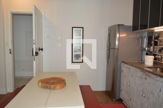 Cozinha de apartamento para alugar com 2 quartos, 86m² em Vila Clementino, São Paulo