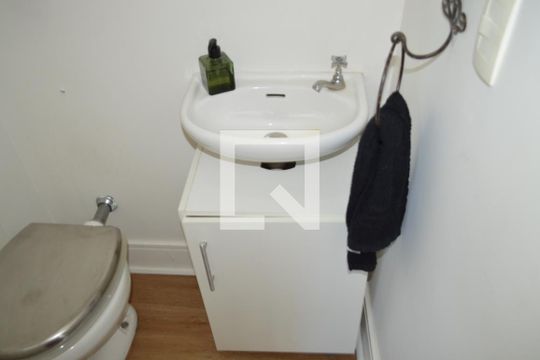 Lavabo de apartamento para alugar com 2 quartos, 86m² em Vila Clementino, São Paulo