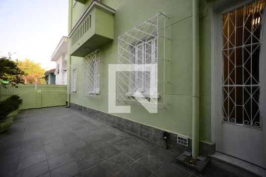 Fachada de apartamento à venda com 3 quartos, 96m² em Aclimação, São Paulo
