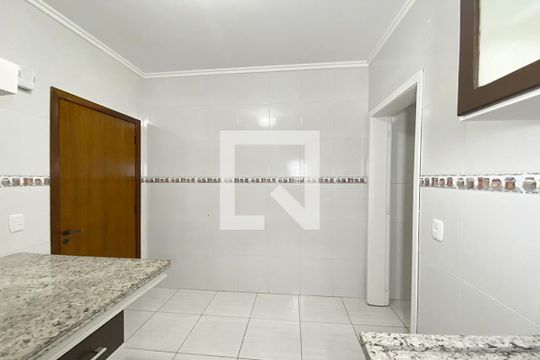 Cozinha e Área de Serviço de apartamento para alugar com 1 quarto, 63m² em Centro, São Leopoldo
