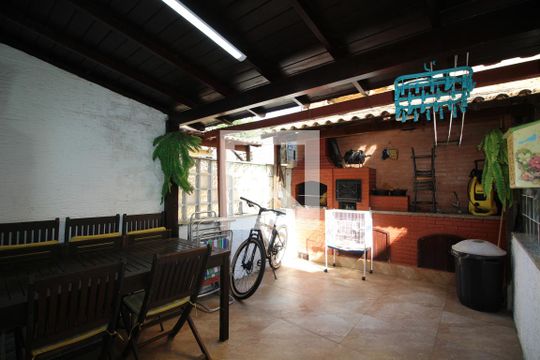 Área Externa de casa de condomínio à venda com 4 quartos, 120m² em Taquara, Rio de Janeiro