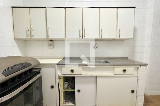 Cozinha de apartamento para alugar com 4 quartos, 168m² em Copacabana, Rio de Janeiro