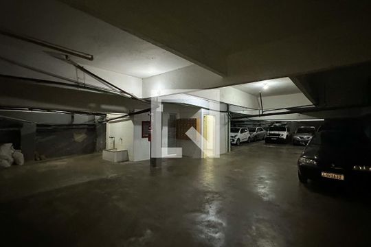 Garagem de apartamento para alugar com 4 quartos, 168m² em Copacabana, Rio de Janeiro