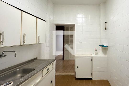 Cozinha de apartamento para alugar com 4 quartos, 168m² em Copacabana, Rio de Janeiro