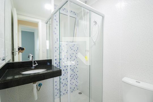 Banheiro de apartamento para alugar com 2 quartos, 45m² em Jardim Centenario, São Paulo