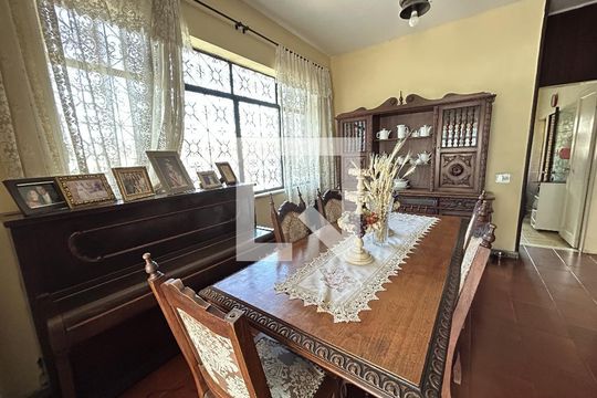 Sala de casa à venda com 4 quartos, 350m² em Engenho Novo, Rio de Janeiro