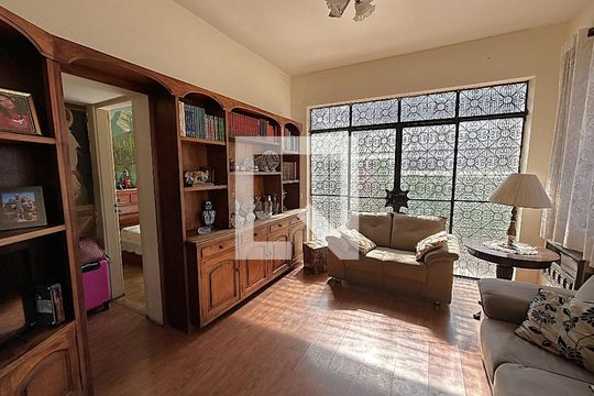 Sala de casa à venda com 4 quartos, 350m² em Engenho Novo, Rio de Janeiro