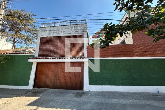Fachada de casa à venda com 4 quartos, 350m² em Engenho Novo, Rio de Janeiro