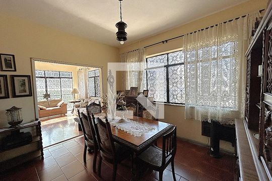 Sala de casa à venda com 4 quartos, 350m² em Engenho Novo, Rio de Janeiro