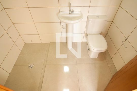 Banheiro de apartamento para alugar com 1 quarto, 50m² em Vila Santa Clara, São Paulo