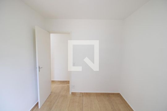 Quarto 2 de apartamento para alugar com 2 quartos, 52m² em Vila Dionisia, São Paulo