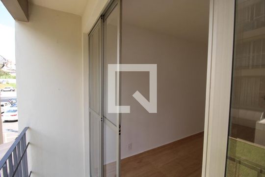  Varanda de apartamento para alugar com 2 quartos, 52m² em Vila Dionisia, São Paulo
