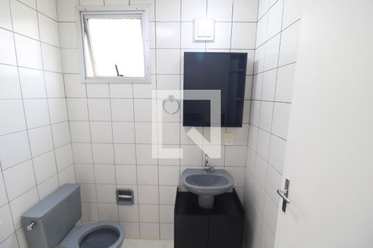 Banheiro de apartamento para alugar com 2 quartos, 52m² em Vila Dionisia, São Paulo
