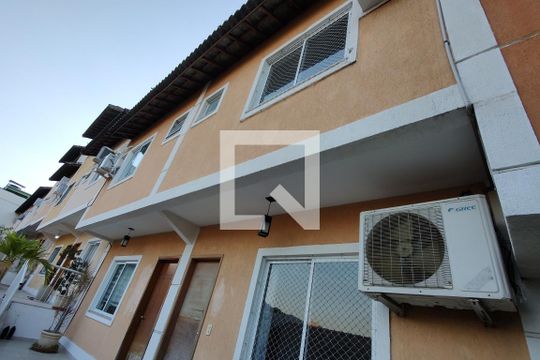 Fachada da Casa de casa de condomínio à venda com 2 quartos, 80m² em Freguesia (jacarepaguá), Rio de Janeiro